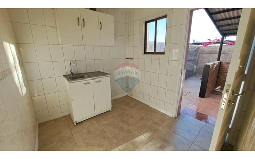 Casa Familiar 3d, 1 Estacionamiento