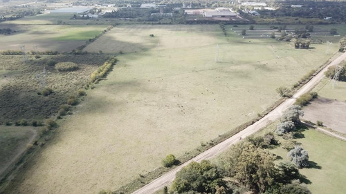 Imagen 4 de 17 de Campo - Fátima Estacion Empalme