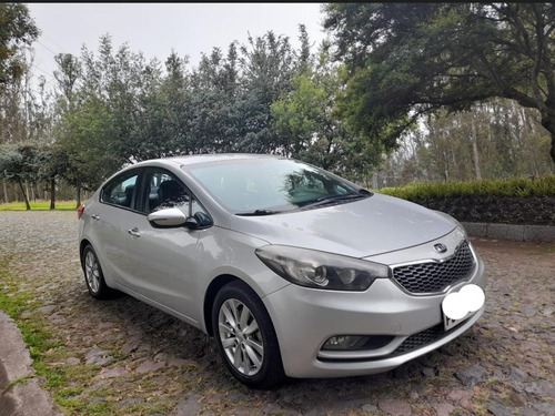 Kia Cerato R Full