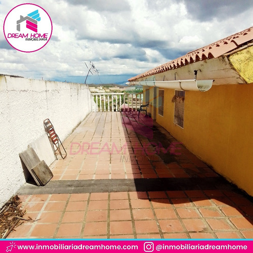 Imagen 2 de 10 de Casa Urb Charallave Country - Charallave