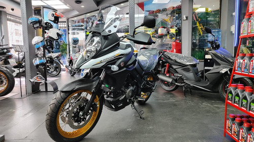 Moto Suzuki V-strom 650