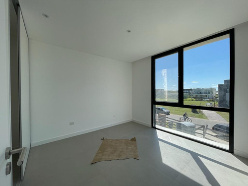 Casa En Venta Puertos Escobar Barrio Araucarias