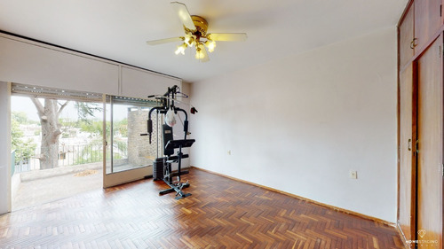 Imagen 11 de 17 de Se Vende Padron Único, 2 Casas, Fondo, Barbacoa, Piscina Y Garage, Ideal Empresa / Nuevo Proyecto / Gran Familia Brazo Oriental