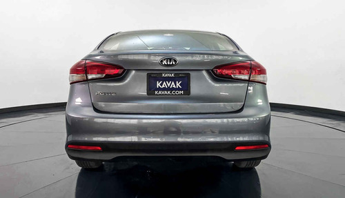 Imagen 8 de 15 de 22262 - Kia Forte 2017 Con Garantía Mt