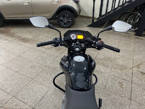 Imagen 4 de 9 de Bajaj Rouser 125 Ns Km 1.500 2021