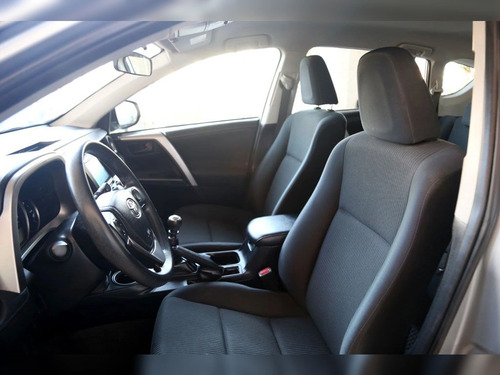 Toyota RAV4 2.0 LUJO 4X2 MT 5P