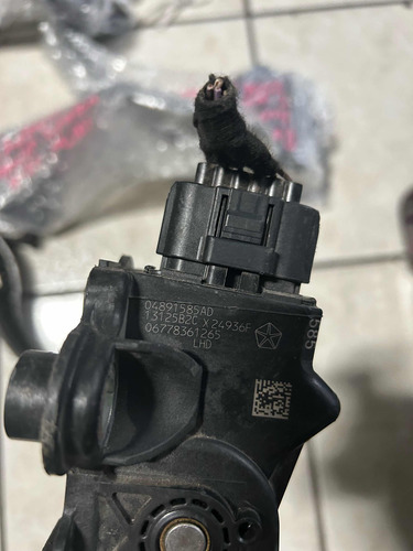 Pedal Acelerador Jeep Compass 11-13 04891585ad Ml1104 (Usado)