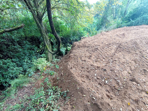 Terreno En Valle De Bravo Casas Viejas