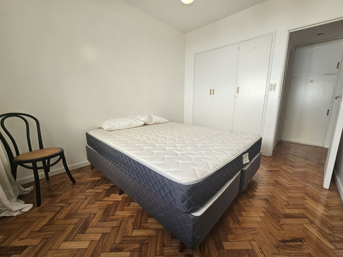 Departamento En Dos Ambientes En Colegiales
