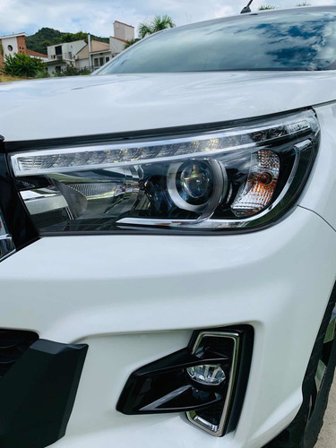 Toyota Hilux 2.8 Cd Srx 177cv 4x2 At 2020