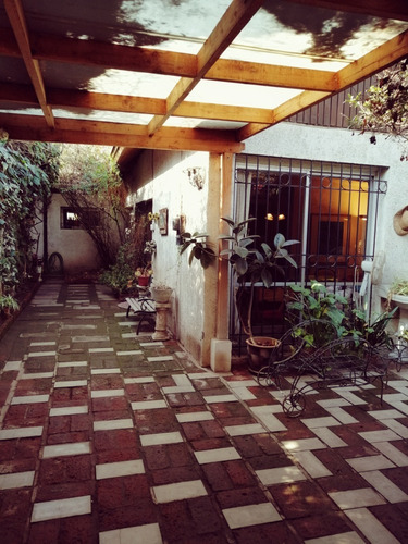 Se Vende Propiedad Con Dos Casas, Excelente Ubicación