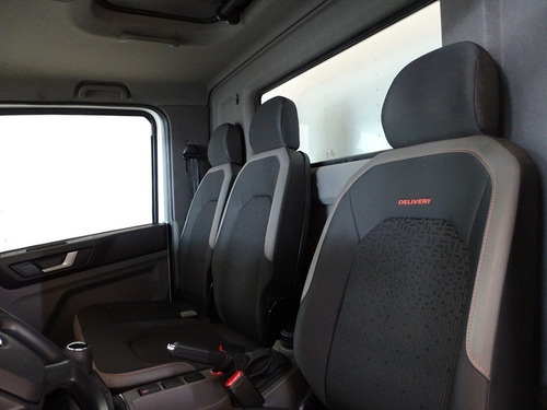 Imagem 7 de 14 de Volkswagen Delivery Express 2p Diesel (diesel)(e5) 2021/202