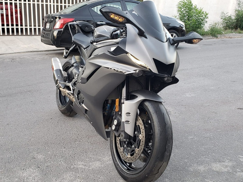 Yamaha R6 2018