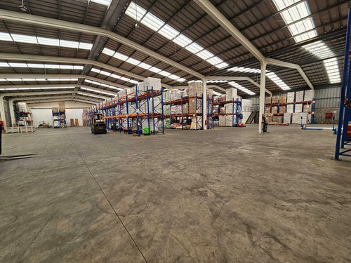Venta Amplia Bodega (75316)
