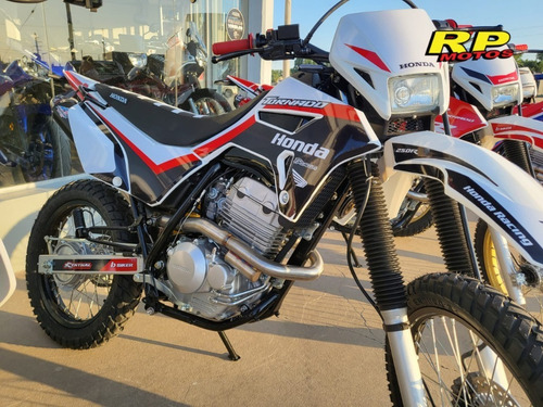 Imagen 6 de 8 de Honda Xr 250 Tornado Especial 0km 2022. Rpmotos Bolivar