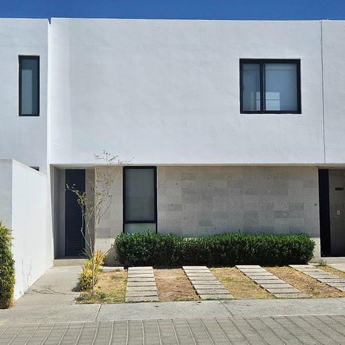 Casa En Renta En Juriquilla Santa Fe