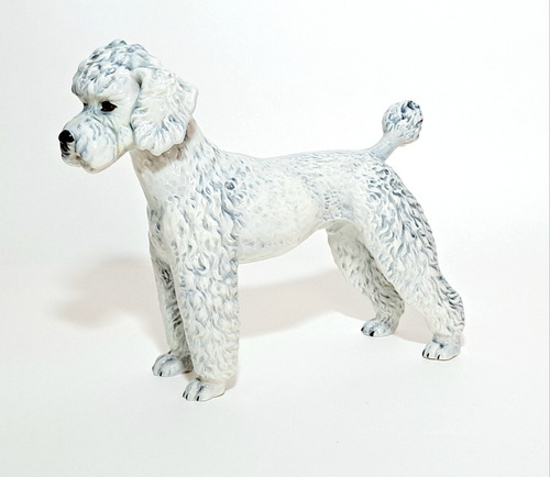 Figura En Porcelana Goebel Aleman Poodle Dog Sellado Intacto