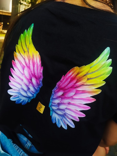 Imagem 1 de 4 de Cropped Customizado Asas Coloridas Zero Lifestyle