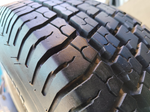 Llanta 255/70r16 Uniroyal Laredo 255 70 R-16 Seminueva #1 (Usado)