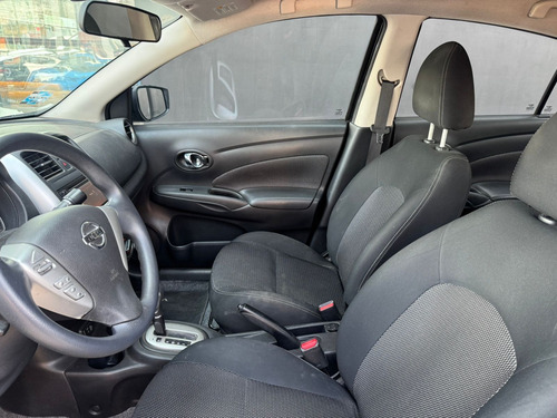Nissan Versa Advance
