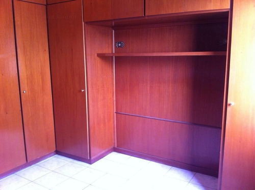Imagem 3 de 14 de Excelente Sobrado Com Duas Salas,4 Vagas De Garagem,entrada Lateral,3 Dormotorios E Uma Suite. - 1332 - 2691514