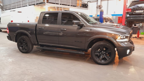 Imagen 10 de 25 de Ram 1500 Laramie 5.7 V8 At8 2022