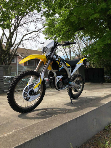 Imagen 11 de 25 de Surron Storm Bee Moto Eléctrica Enduro Cross