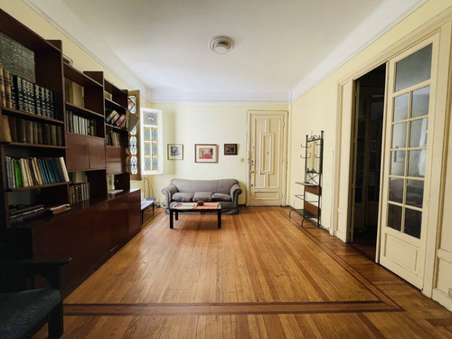 Imagen 1 de 9 de Venta De Apartamento Con 5 Dormitorios En Cordón