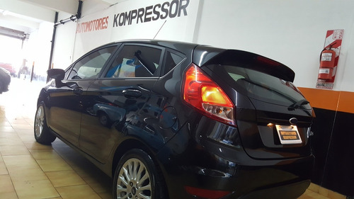 Ford Fiesta Kinetic Design 1.6 Se 120cv 2014