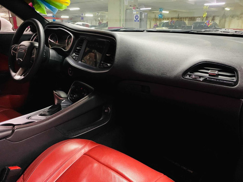 Imagen 8 de 13 de Dodge Challenger 3.6 Black Line V6 At 2015