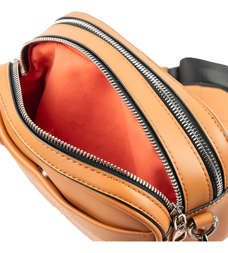 Cartera Bandolera Guillermina Xl En Pu Con Asas Negras Suela Lisa Níquel Negro