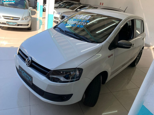 Imagem 7 de 12 de Volkswagen Fox Rock In Rio 1.6 Flex 2014