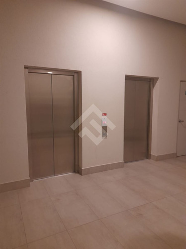 Departamento En Venta De 2 Dorm. En Maipú