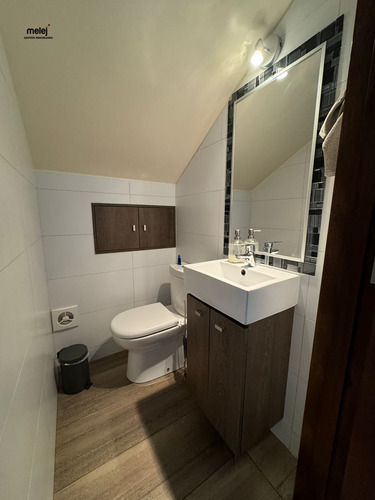 Vende Casa Cómoda Y Luminosa En Concón