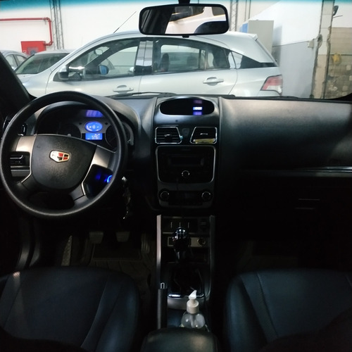 Geely Emgrand 718 2015 1.8 Gs