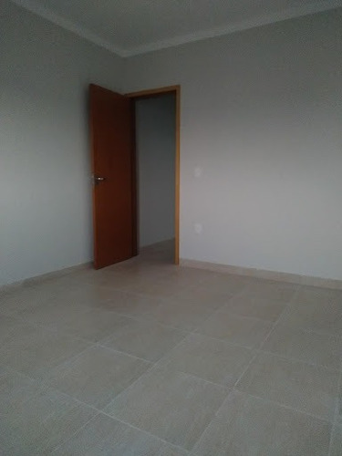 Imagem 11 de 14 de Lindo Sobrado No Próximo Ao Centro De Caçapava, Black Friday, Itbi Incluso No Valor, Mês De Novembro - So0088