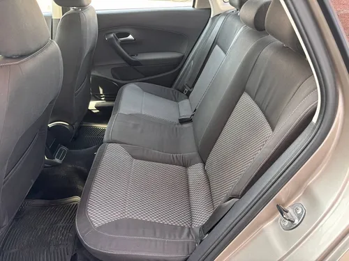 Volkswagen Vento 1.6 Highline At