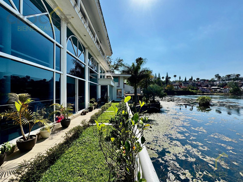 Residencia Con Vista Al Lago De Las Animas, Fracc. Las Anima