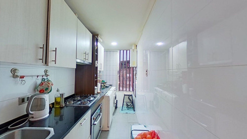Arriendo 3d-2b + 1 Est. Duble Almeyda A 10 Min De Metro.