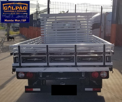 Imagem 8 de 15 de Kia Bongo K-2.500 (2018) Carroceria