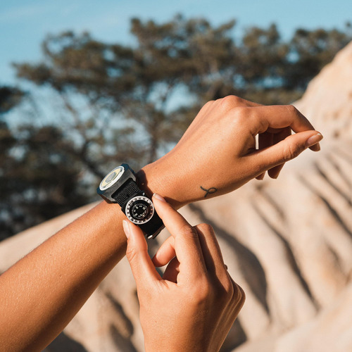 Sun Go Compass Micro Orienteering Wrist Compass With Neon Gr