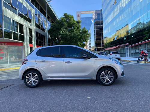 Peugeot 208 1.6 In Concert 2020