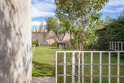 Casa En Venta Barrio Olivos De Furlotti En Maipú
