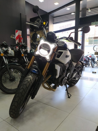 Imagen 2 de 13 de Nueva Cfmoto Ceccato X700 2022 By Zanella Clx