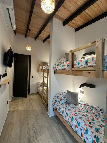 Barrio Cerrado Villarobles Cerca De Pinamar 6 Dormitorios En Suite, 7 Baños