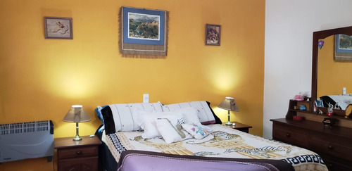 Imagen 9 de 21 de Venta Casa Quinta + Depto. + Casa Caseros Con Pileta Ubicado En Valle Hermoso