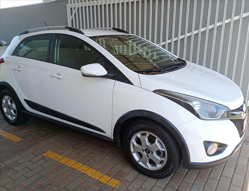 Hyundai HB20X 1.6 16V STYLE FLEX 4P MANUAL