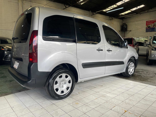 Imagen 3 de 14 de Peugeot Partner Tepee 2015 1.6 Outdoor 7 Pas. Mt