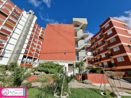 Departamento En Venta De 2 Dormitorios En Gesell