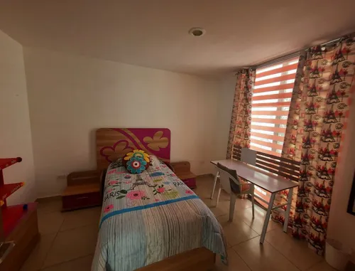 Preciosa Casa En Puerta De Piedra, Alberca, 3 Recamaras, Jardín, 2.5 Baños, Lujo